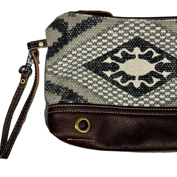 Myra Bag Bliss Pouch Wristlet Gray Aztec Boho Woven Brown Leather Clutch Western - Picture 2 of 8
